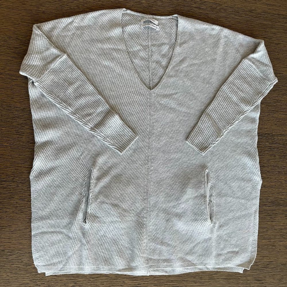 Aritzia Babaton Grey sweater, Size XS